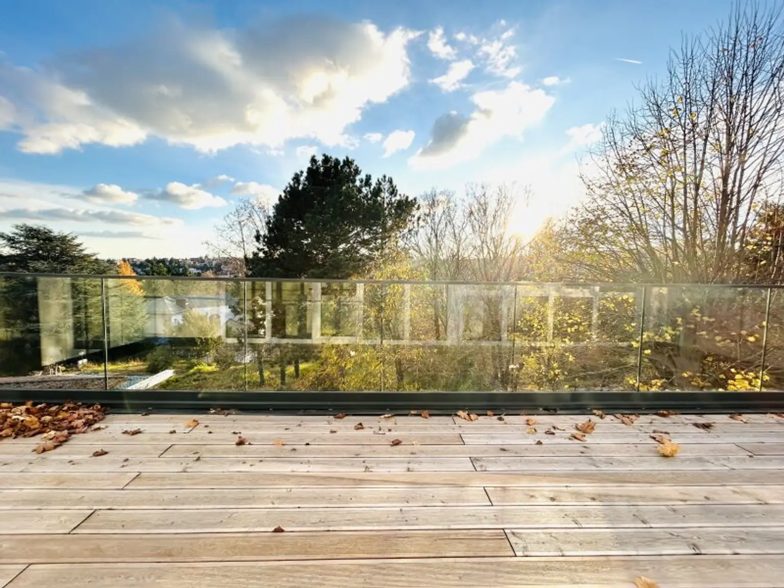Wohnen mit Weitblick: Stilvolle 2-Ebenen-Wohnung mit Terrassen in der Sieveringerstraße