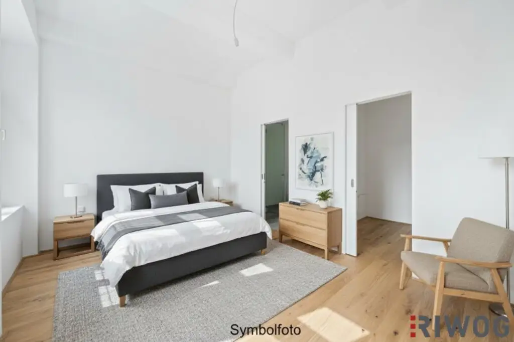 **Traumwohnung mit Balkon und 3.55m Raumhöhe in ehemaliger Fabrik**