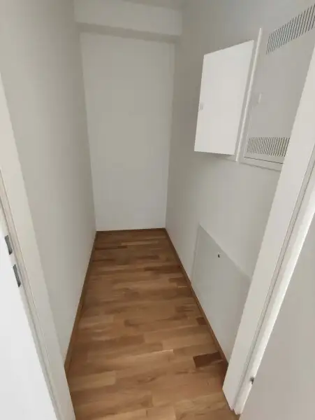 NEUBAU ERSTBEZUG! 2-Zimmer-Apartment mit Balkon im 4. OG in 1210 Wien! Top 2/39
