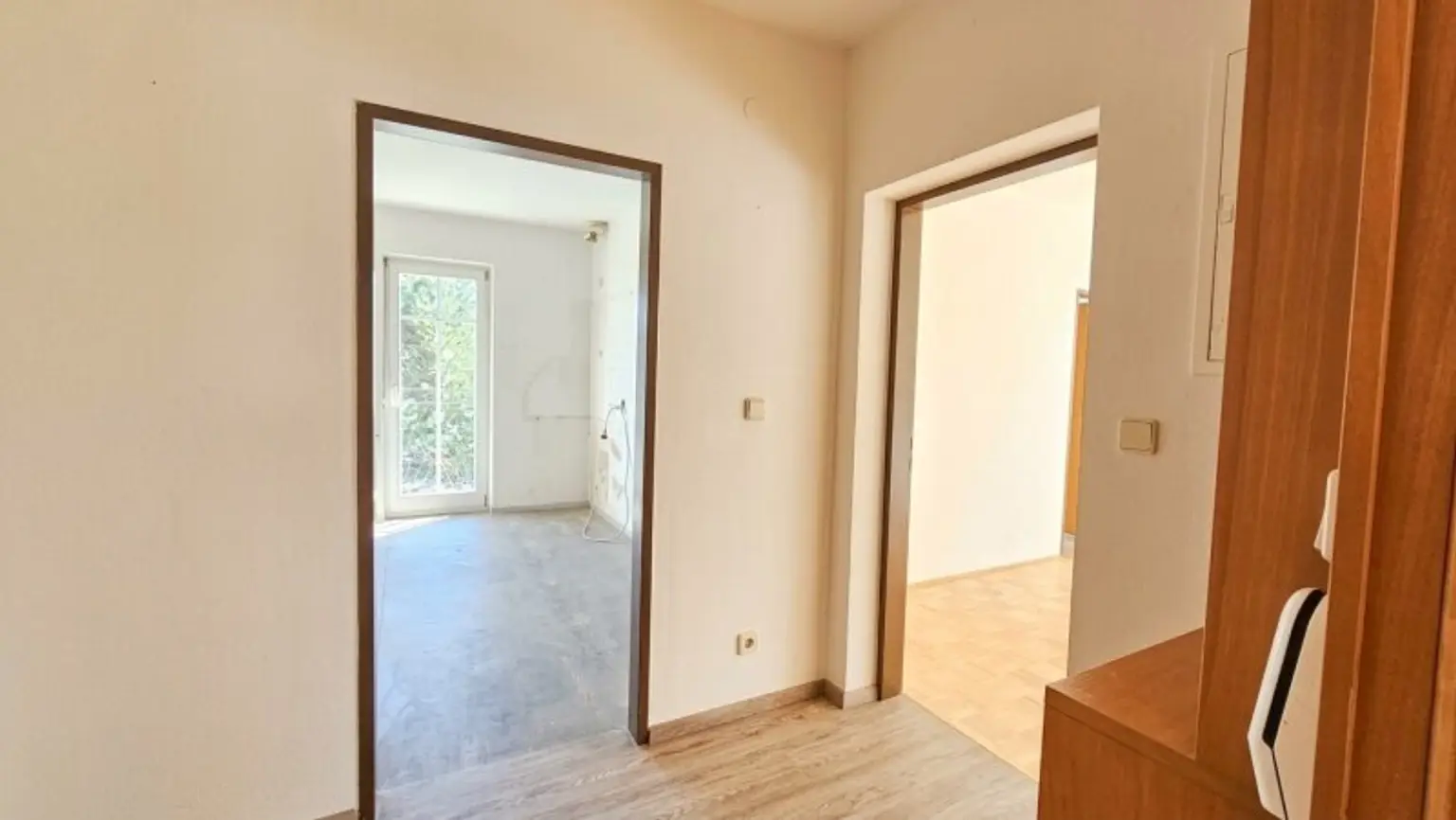 Vorzimmer 1. Etage - Wohnung - Seeboden - kaufen