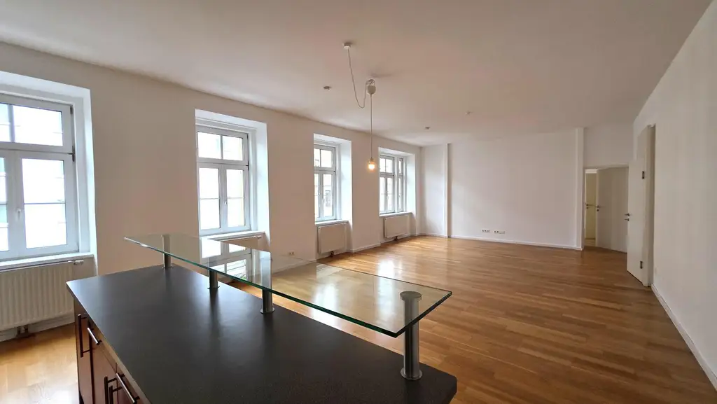 TOP-ausgestattete Altbauwohnung ++ U1 Nähe ++ UNBEFRISTET