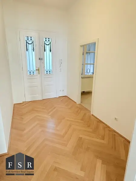 Super helle 2,5-Zimmer-Wohnung beim Siebenbrunnenplatz