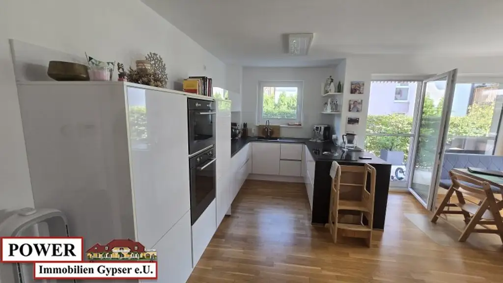 Traumhafte Gartenwohnung im Herzen von Seeham – 4 Zimmer, große Terrasse!