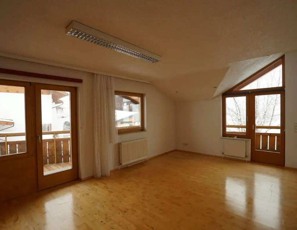 Gemütliche Doppelhaushälfte mit Garten in traumhafter Lage in Axams - 178m² Wohnfläche