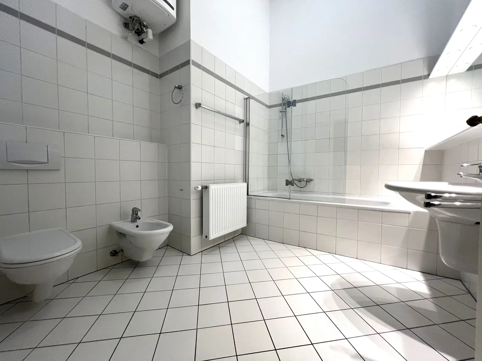 Stilvolle 6-Zimmer Wohnung im repräsentativen Haus