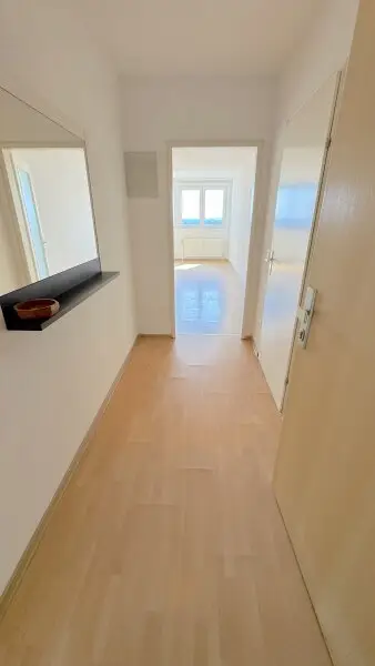 Top-gelegene 2-Zimmer-Wohnung mit Loggia im 22. Bezirk – Nähe UNO City & Donauinsel