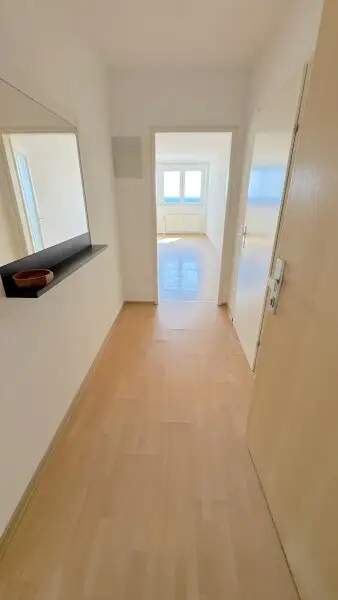 Top-gelegene 2-Zimmer-Wohnung mit Loggia im 22. Bezirk – Nähe UNO City & Donauinsel