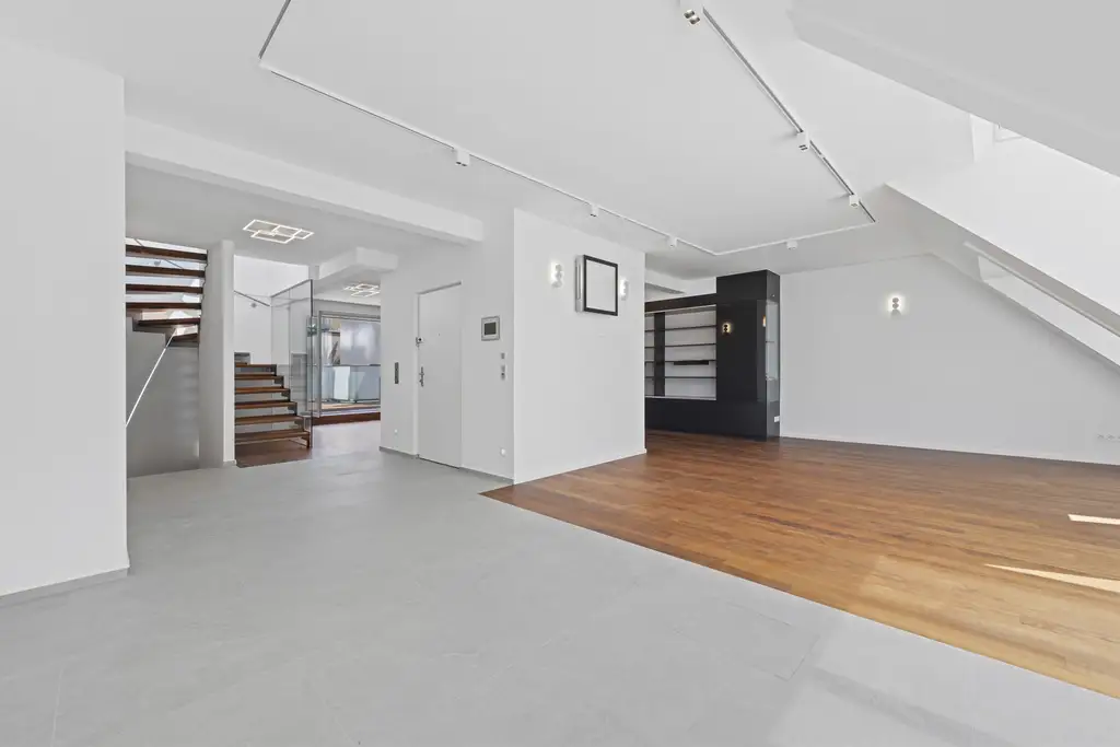 In 3 Minuten vom eigenen Pool ins pralle Leben - und trotzdem ein Familienrefugium