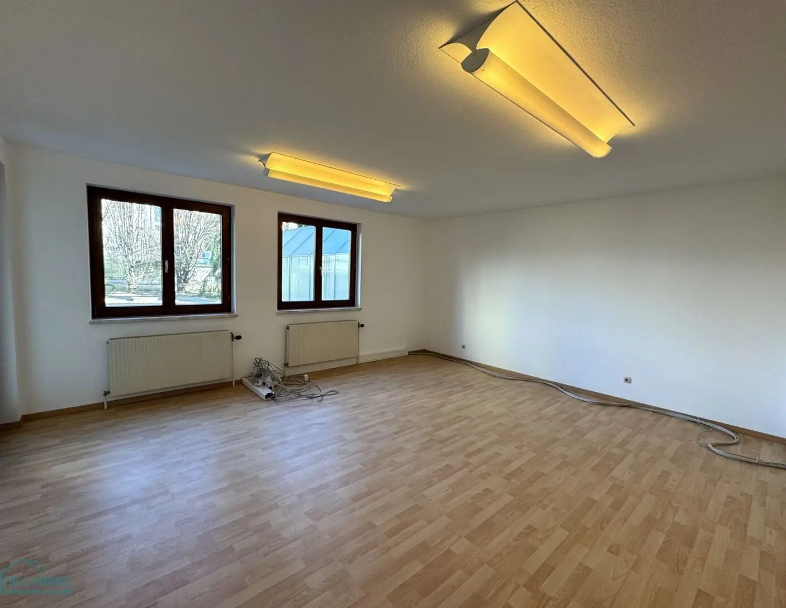 NEUBAUBÜRO MIT WINTERGARTEN; GARAGE MÖGLICH