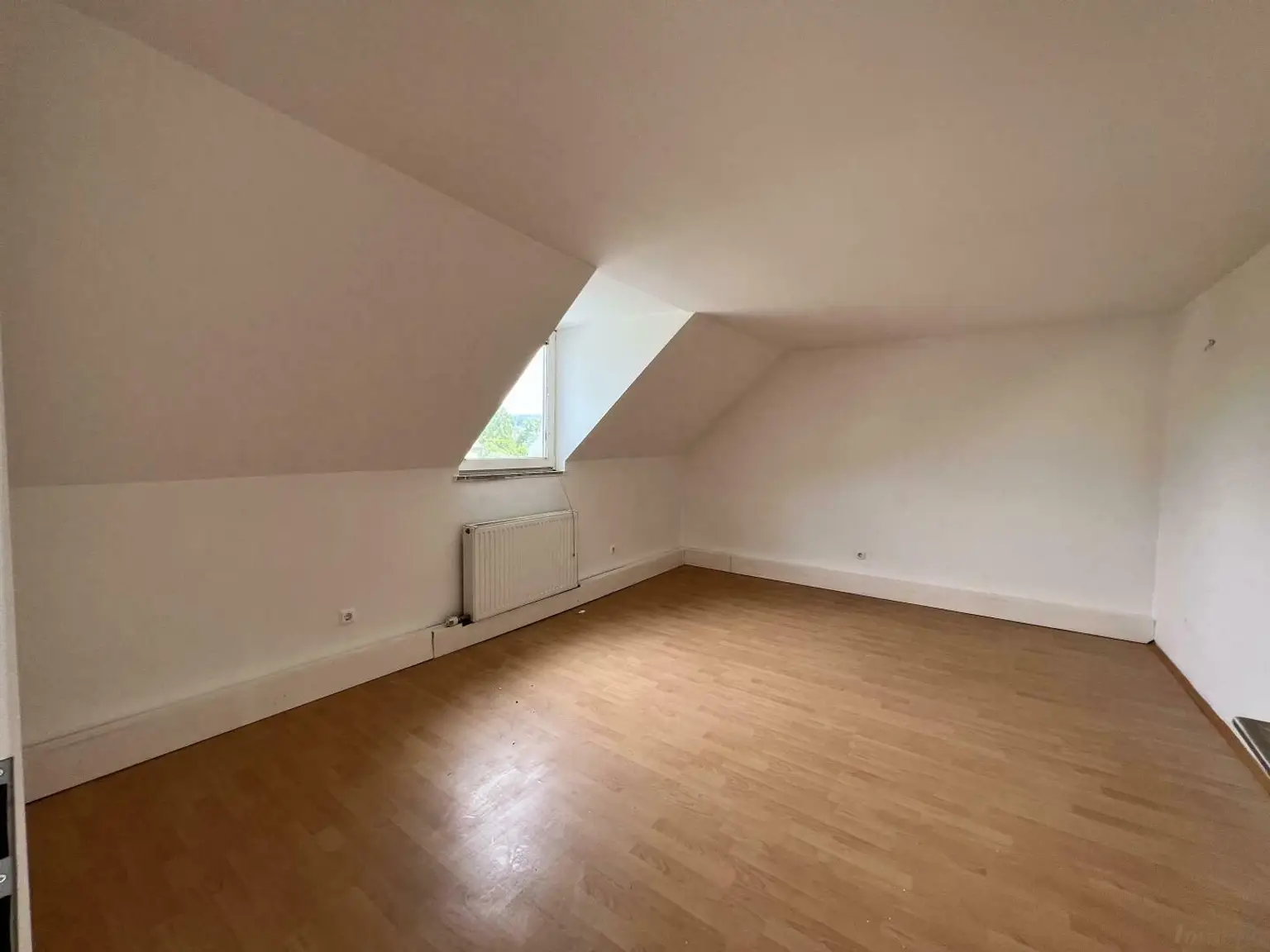 Gratkorn, Wohnung mit 3 extra Zimmer, möblierte Küche, Bad & Balkon  +Provisionsfrei+