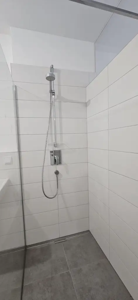 Singel oder Pärchenwohnung Stadtzentrum mit  80 m2 Garten, 11 m2 Terasse TG Platz-ERSTBEZUG