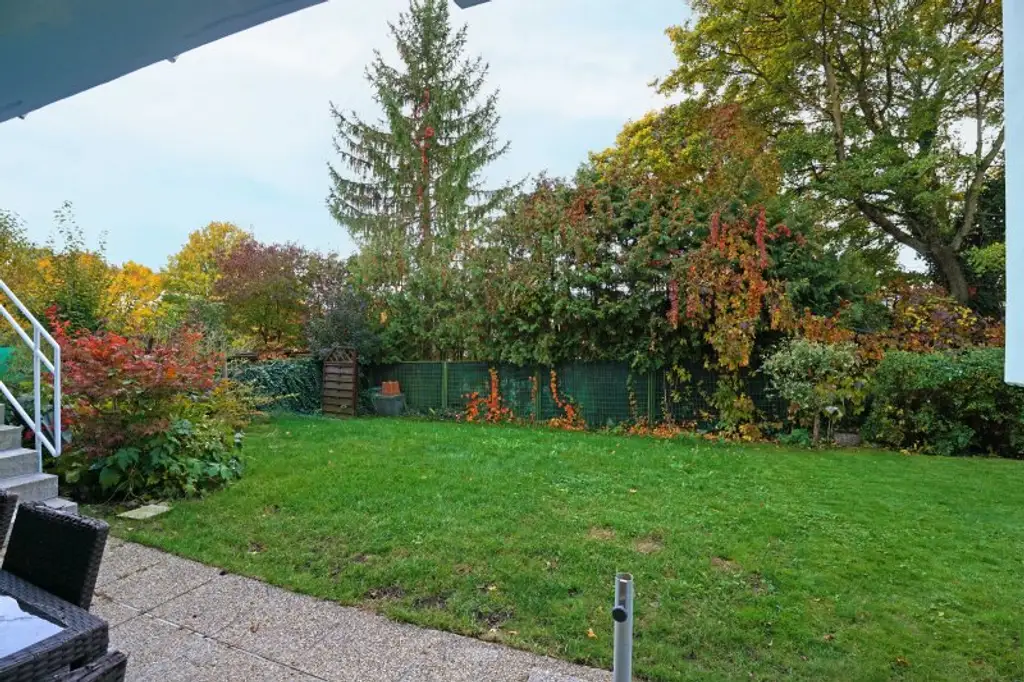 Familienfreundliches Reihenhaus mit Garten und Garage im Ortskern