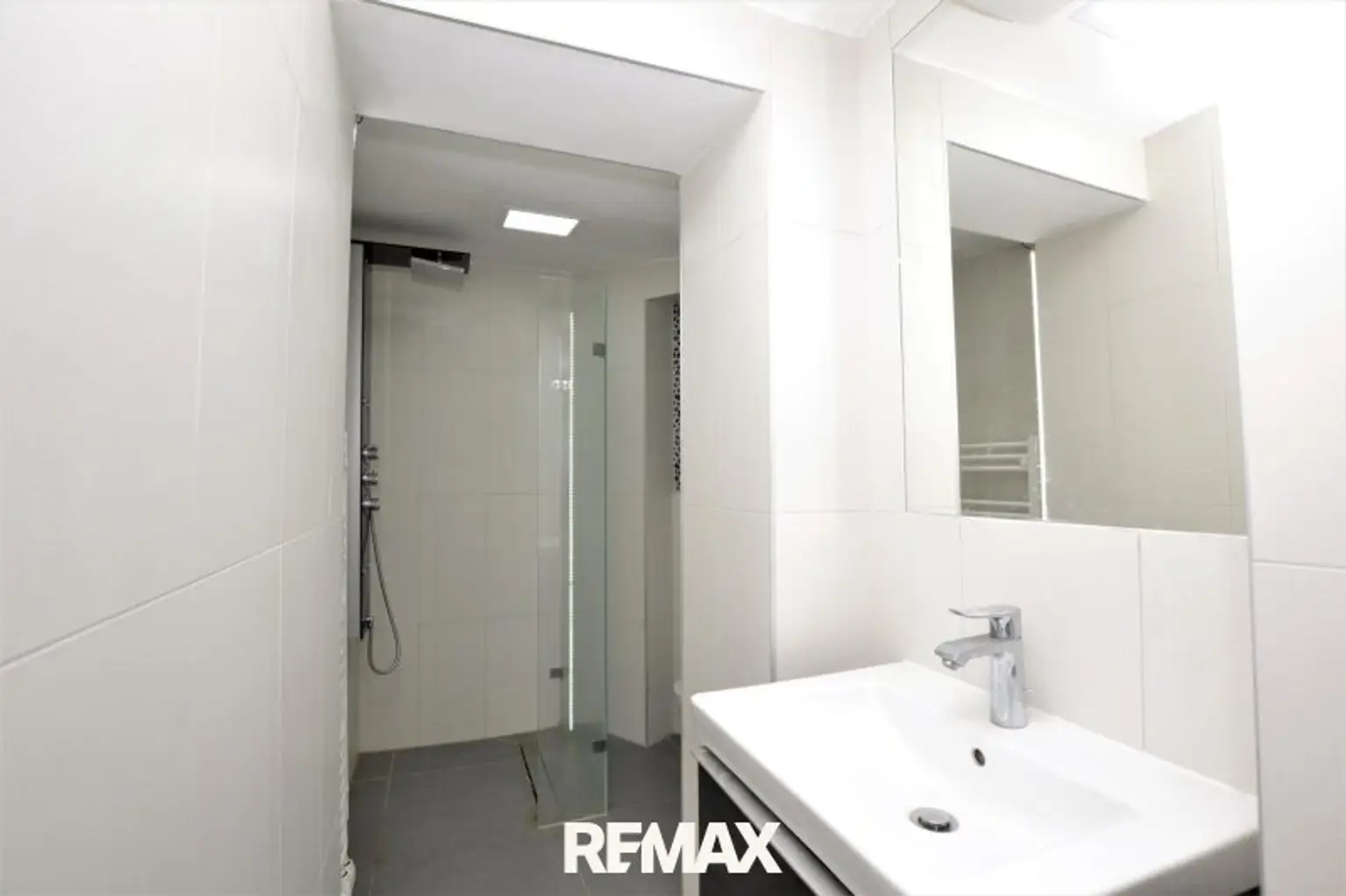 Badezimmer 1