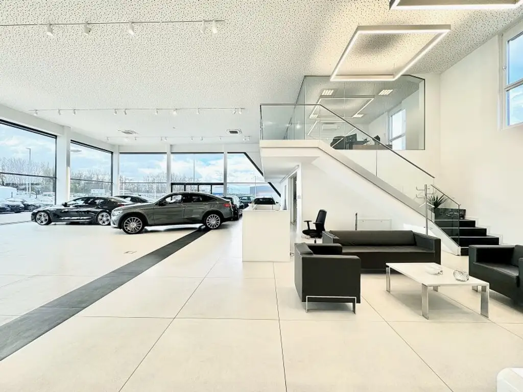 Einzigartiges architektonisches Design I maximale Sichtbarkeit I riesige Außenfläche I Anlageobjekt I befristet vermietet I 4 Autominuten von Ebreichsdorf
