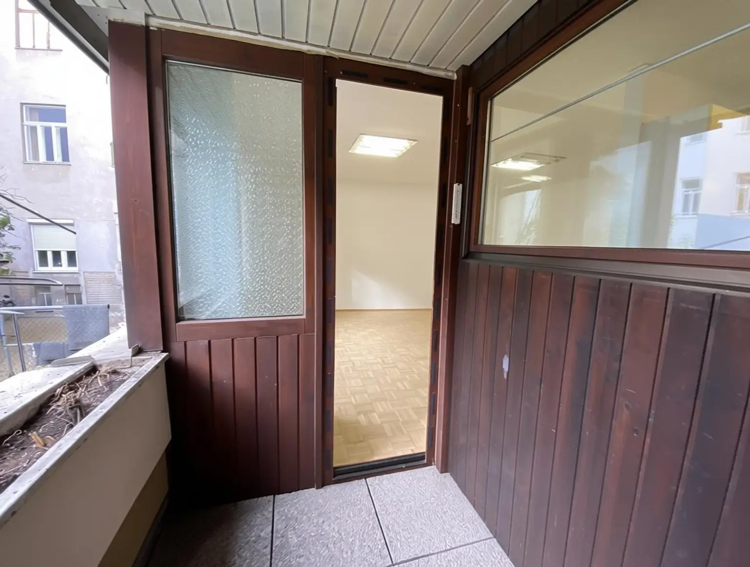 Loggia-Familien-Wohnung nahe U6 und Brunnenmarkt
