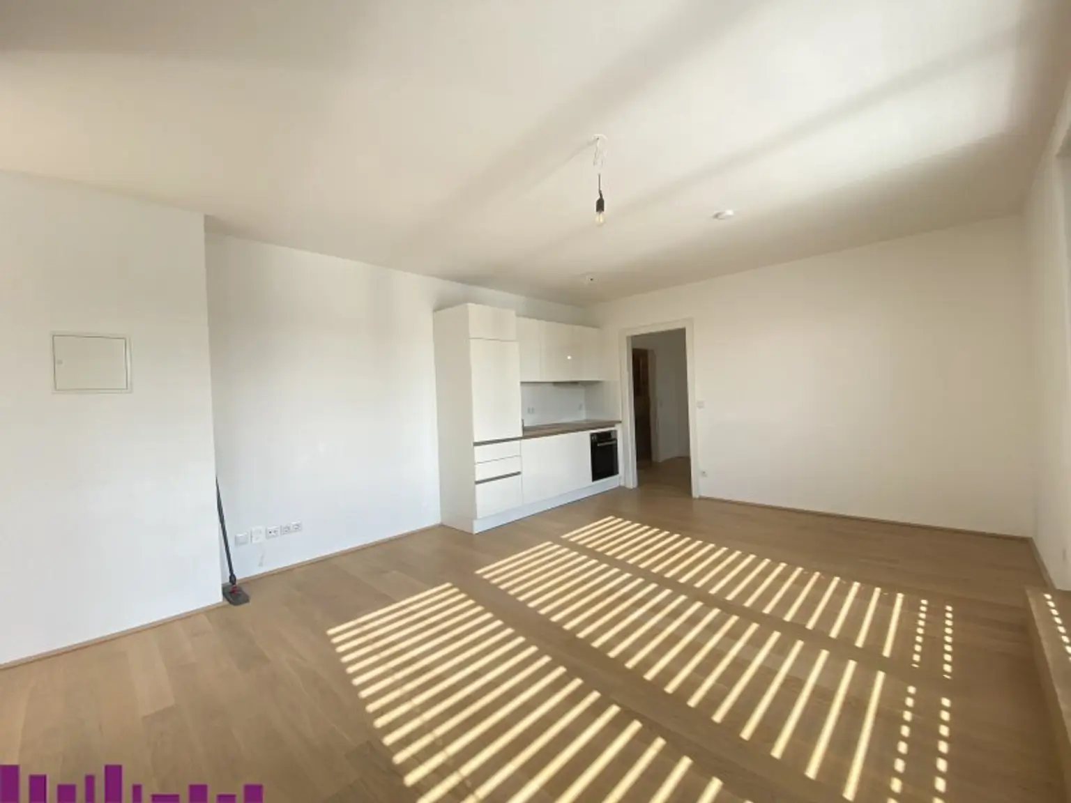 Großzügige 2 Zimmer mir riesiger Terrasse - hell und modern - super Lage!