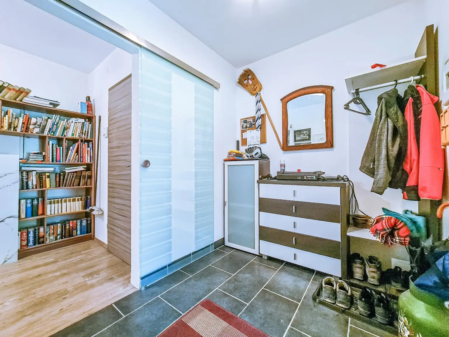 Stilvolles Haus mit großem Garten, Sauna und Traumlage!