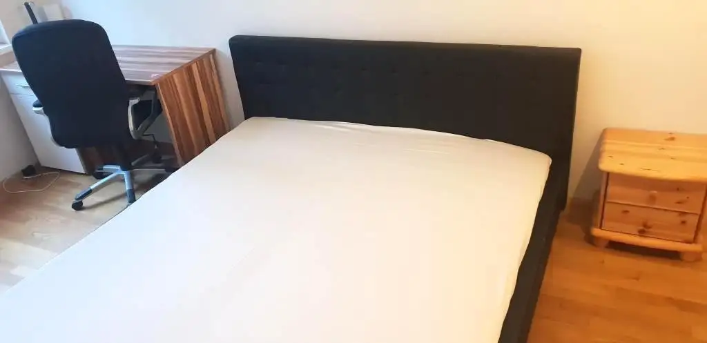 Super-schicke Gartenwohnung in grüner, ruhiger Parklage!! OHNE MÖBEL!!