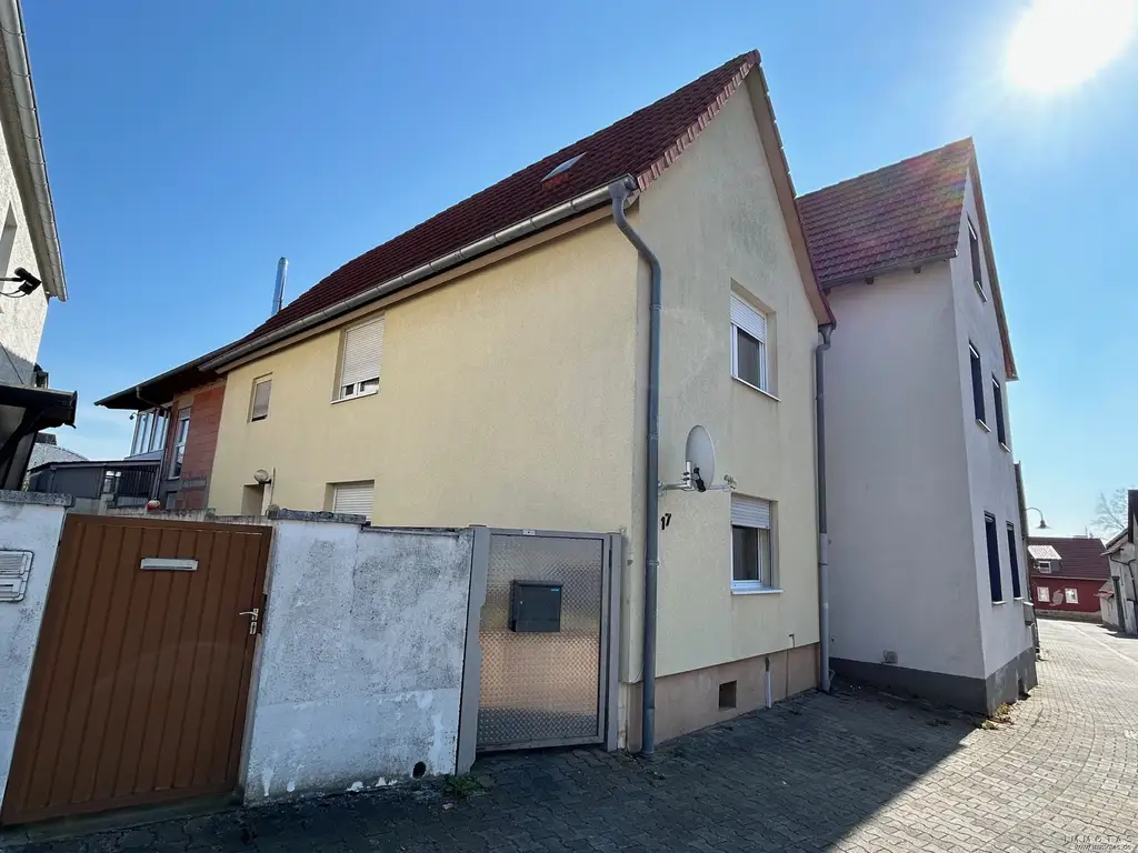 BIETERVERFAHREN - PROVISIONSFREI für Käufer - Haus mit Anbau und Potenzial in Eppelsheim