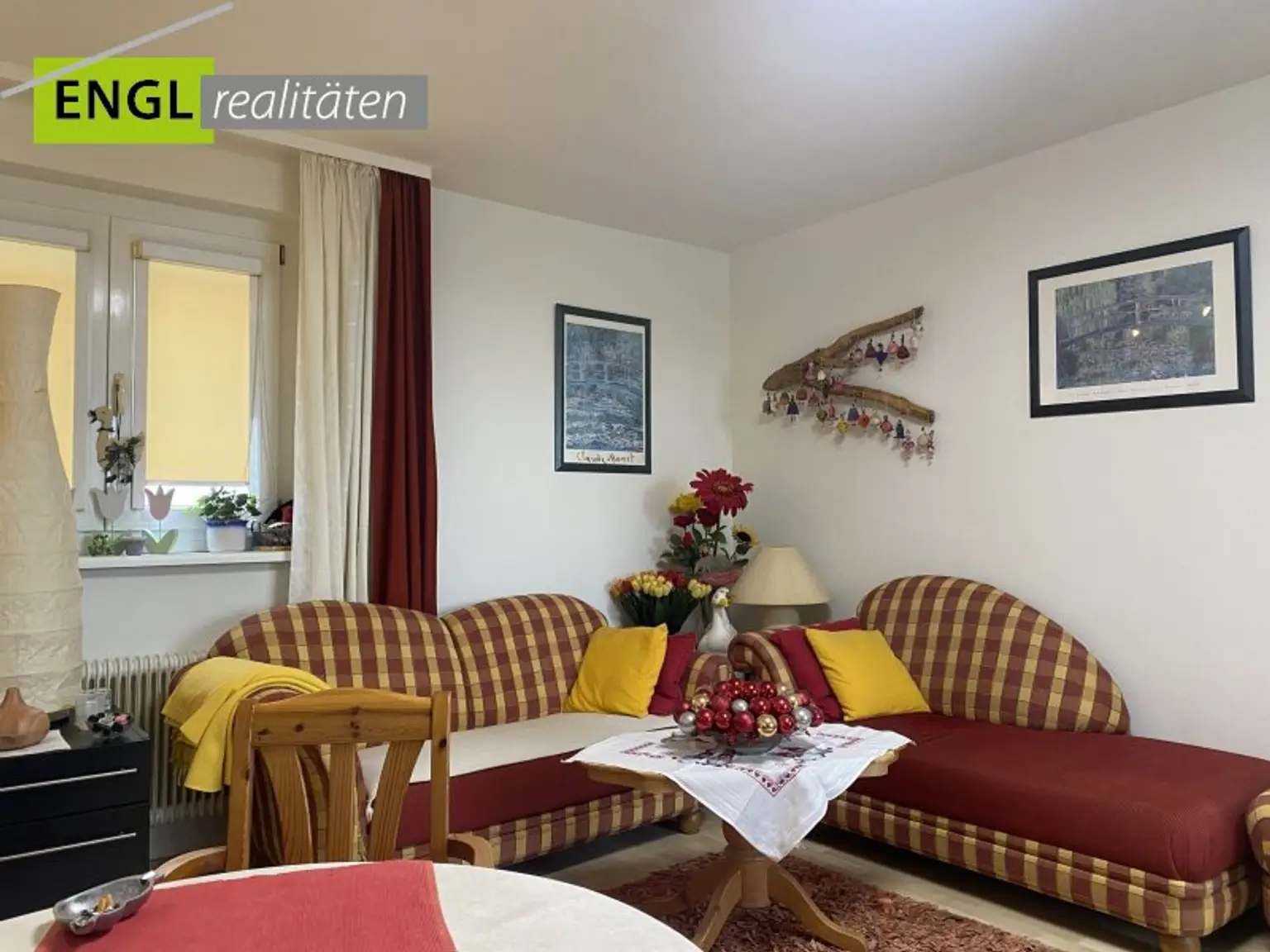 Sofortbezug möglich /sehr gepfegte 2 Zimmerwohnung mit Loggia und KFZ-Abstellplatz in zentraler Lage,