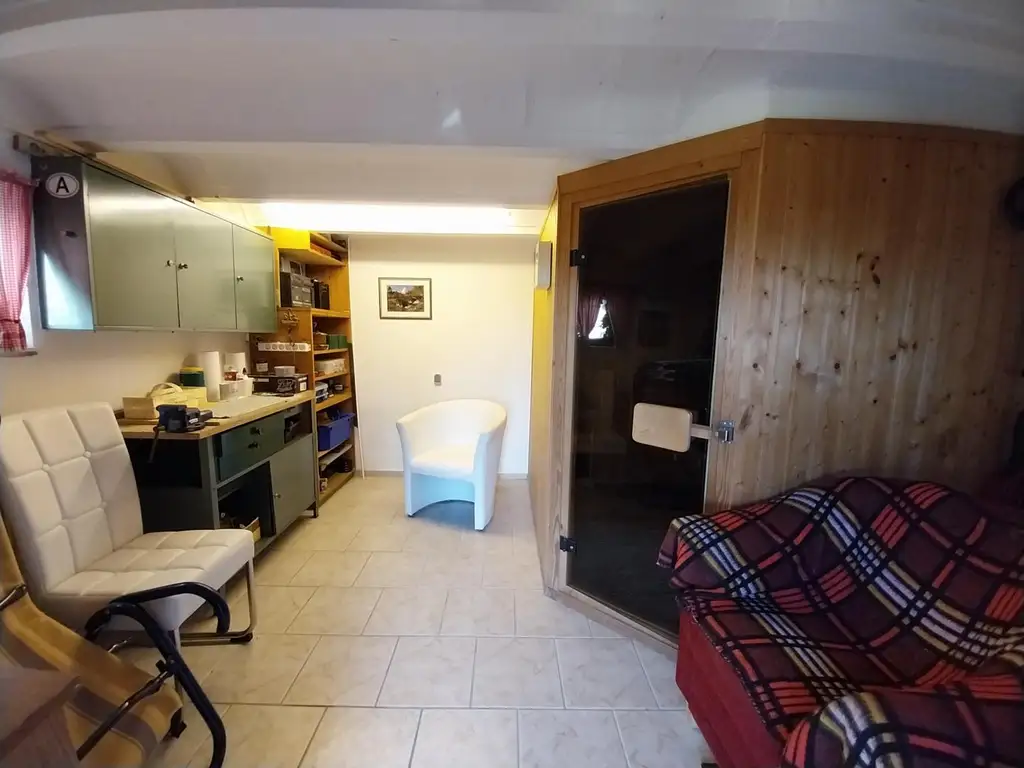 Sehr gepflegtes Einfamilienhaus, idyllische Grünlage in 3032 Eichgraben zu kaufen.