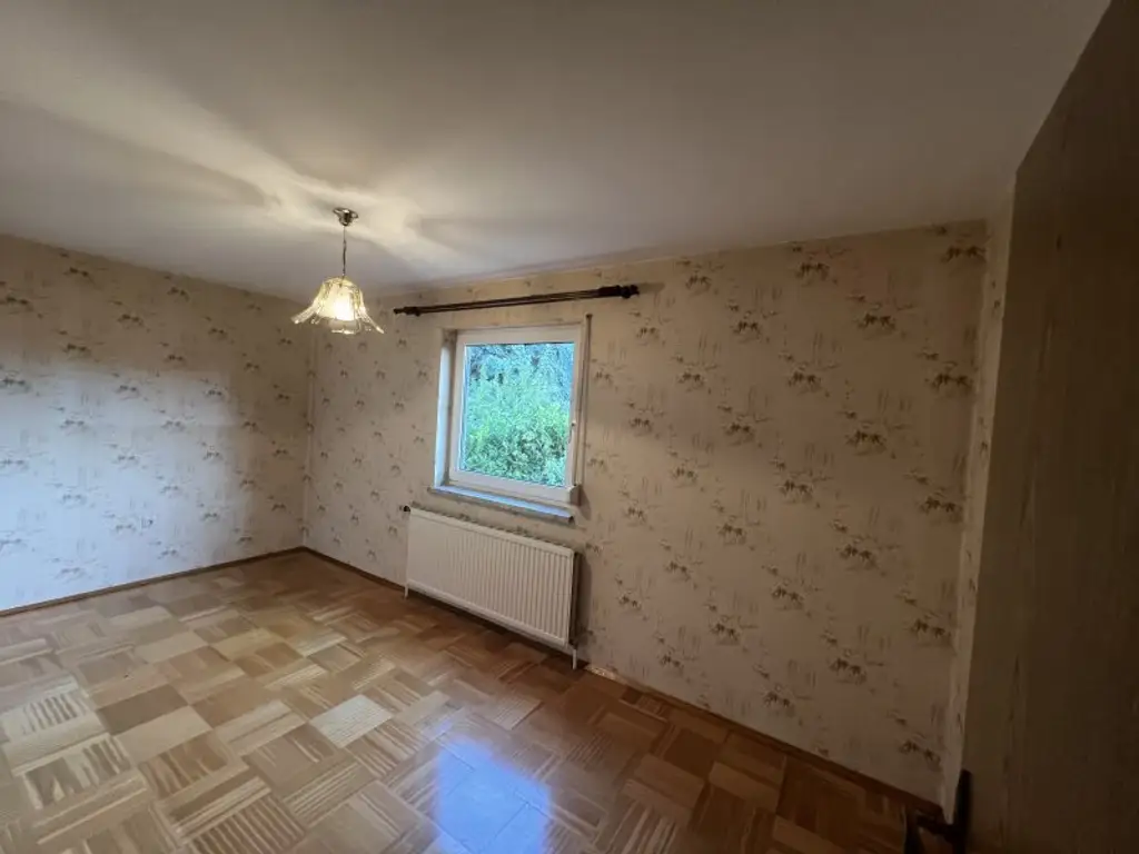 CHARMANTES EINFAMILIENHAUS auf 760m2 Grundstück