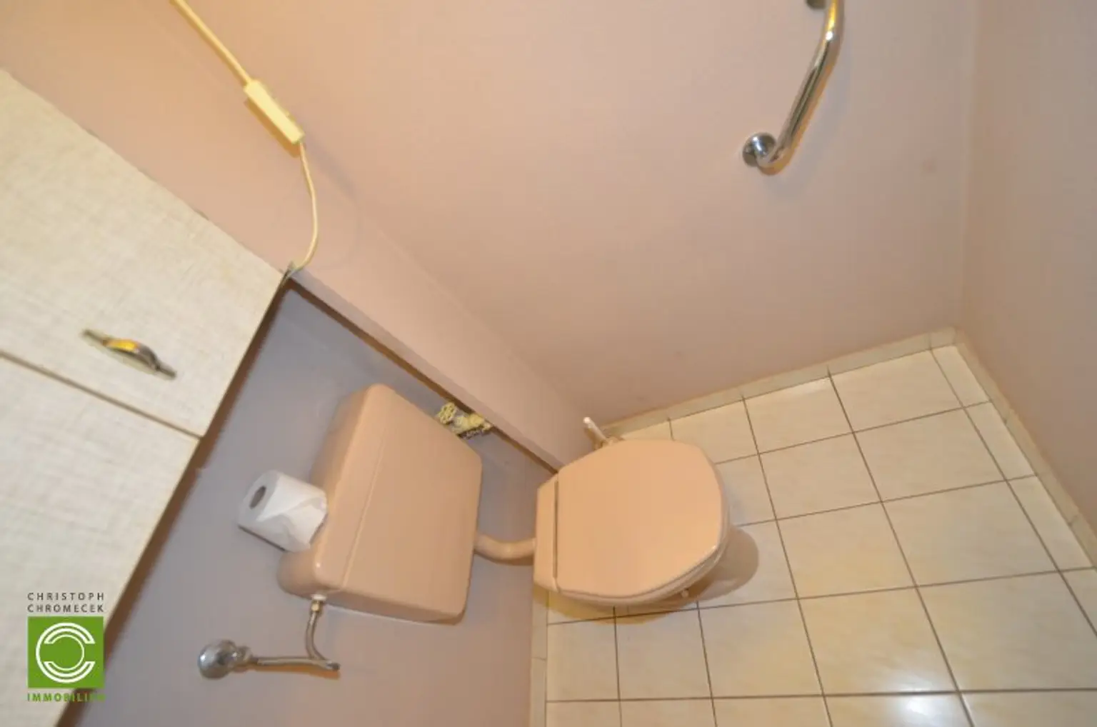 CHRISTOPH CHROMECEK IMMOBILIEN - MÖDLING - Helle, zentrumsnahe und möblierte 2,5 Zimmer zur Miete!