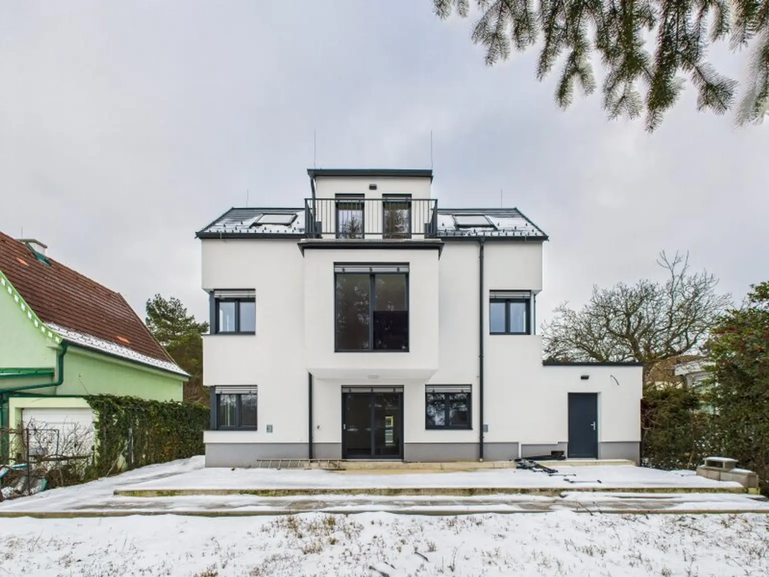 Wohnen und Arbeiten vereint | Mehrfamilienhaus mit Geschäftsfläche in 1230 Wien