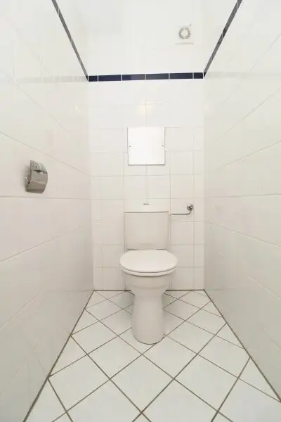 Ab 15. Dezember! Nahe U3! Zentrale 2-Zimmer-Wohnung inkl. Stellplatz zu vermieten!