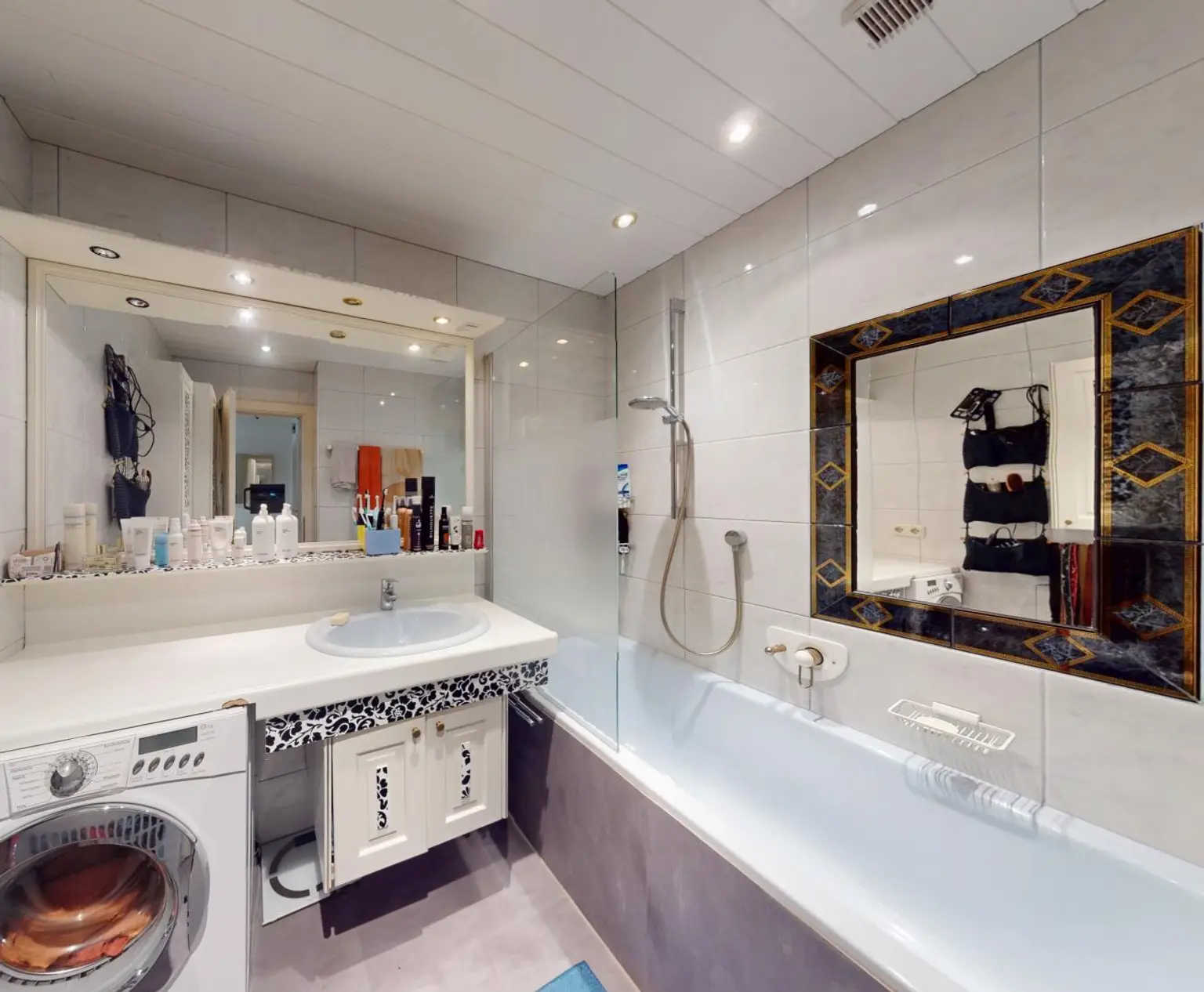 Stylish Living in Landeck – Modernisierte 4-Zimmer-Option mit Bergblick!