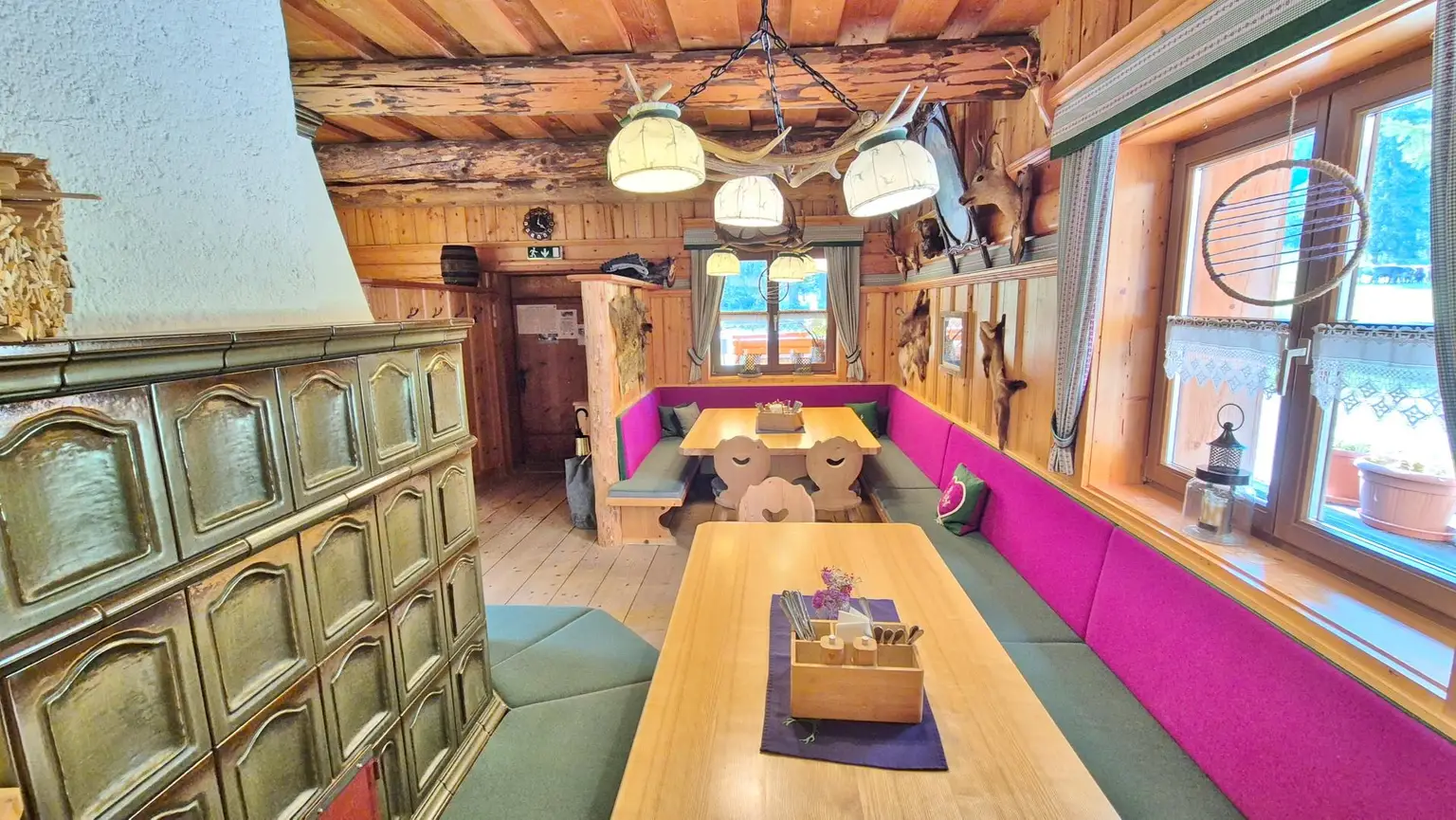 Bad Mitterndorf: Almhütte!! auf Eigengrund mit Nebengebäuden
