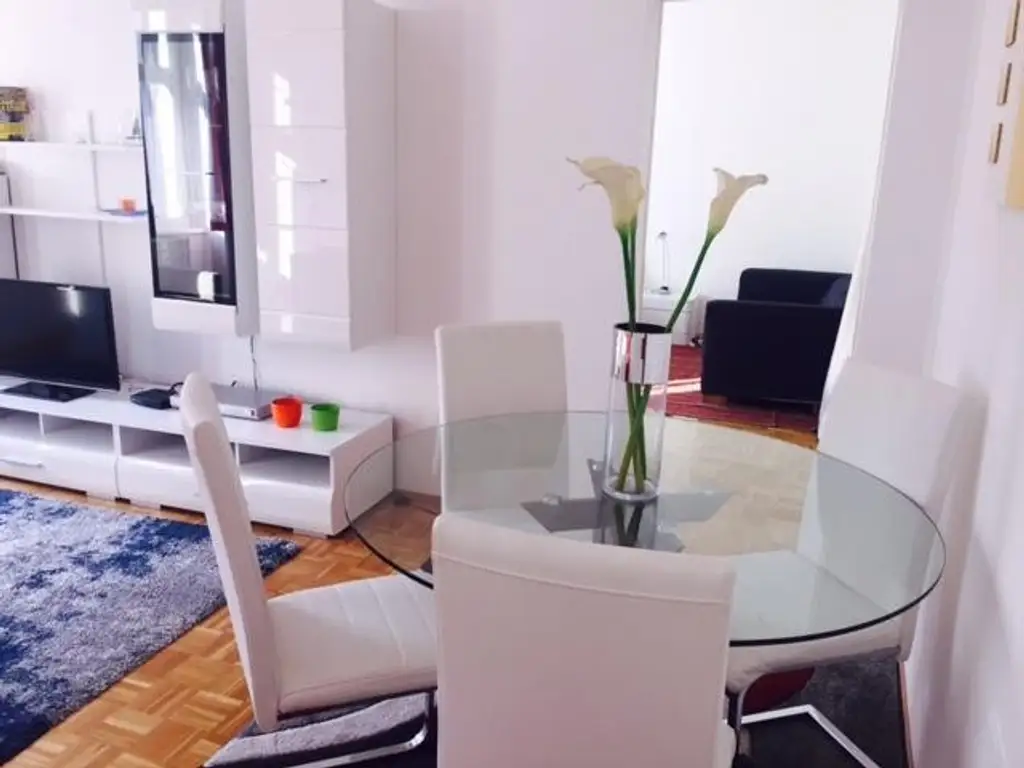 Rarität im Servitenviertel – Helle 2-Zimmer-Altbauwohnung in Traumlage