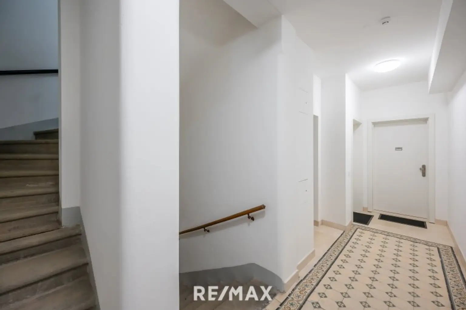 Sanierter Altbau - Stiegenhaus