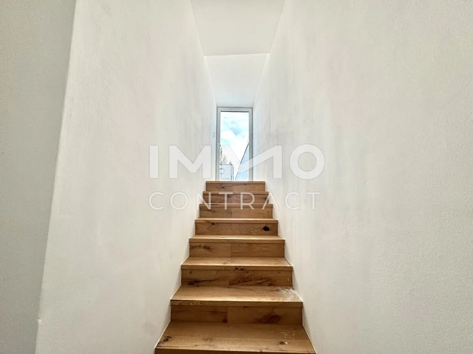 3% Abzug: lichtdurchflutetes & geräumiges 4-Zimmer-Townhouse mit Dachterrasse in Grünlage