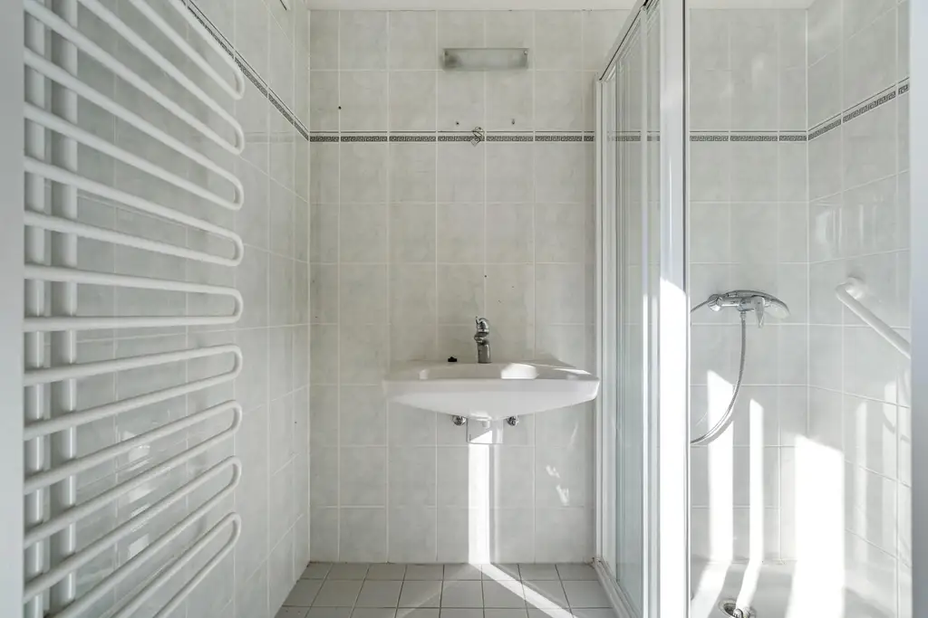 "Zentrale Floridsdorfer Lage – 3-Zimmer-Sanierungsobjekt mit Aufzug"