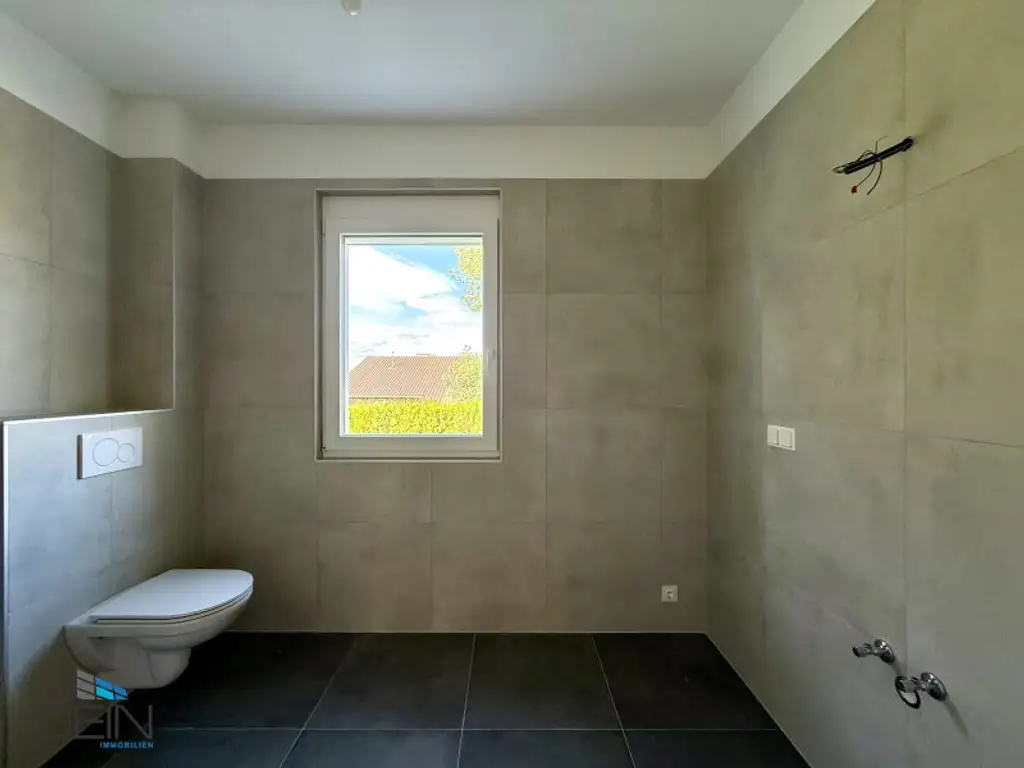 NEU! TRAUMHAFTE 5 ZIMMER DOPPELHAUSHÄLFTEN MIT EIGENGÄRTEN IN MARKGRAFNEUSIEDL!