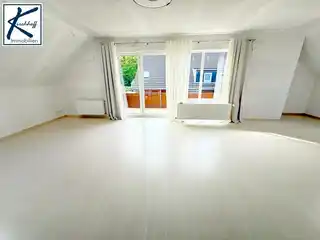 Wohn-Schlafbereich DG links