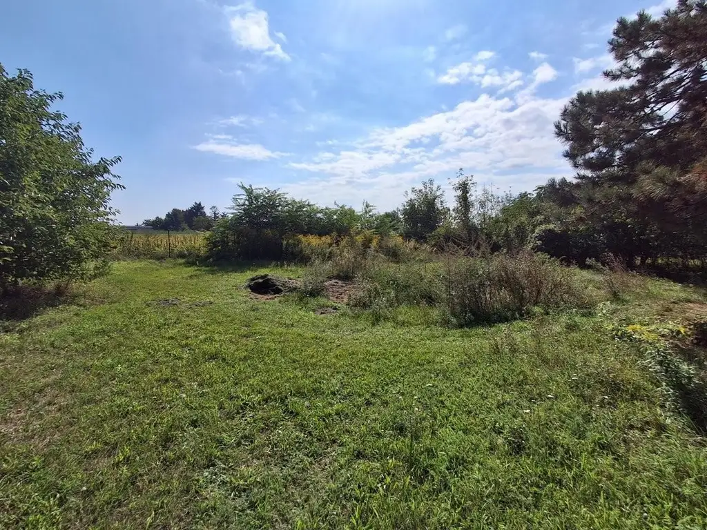 "Wien-Breitenlee - Pacht-Eck-Grundstück in frequentierter Lage"