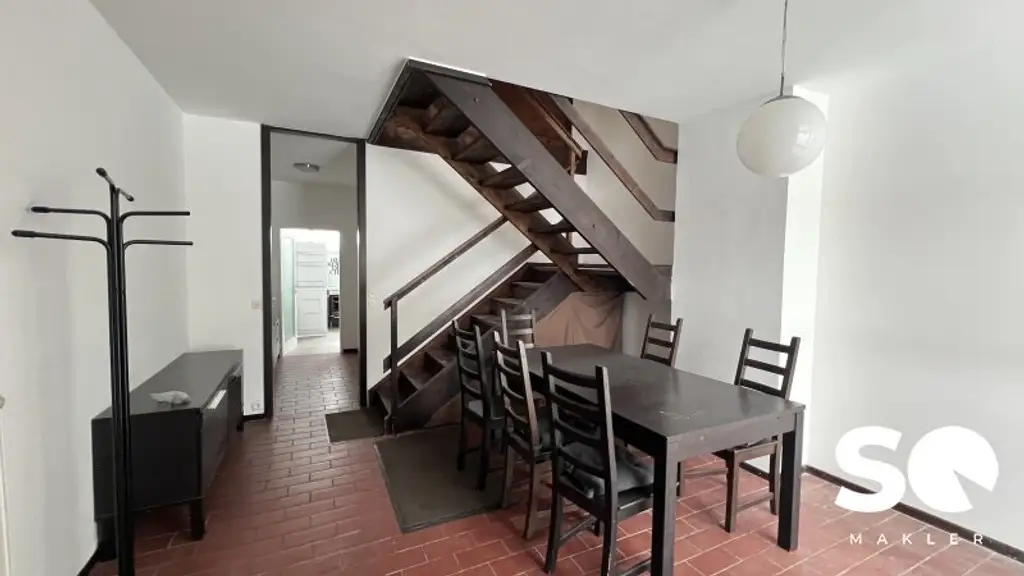 # SQ - MAISONETTE WOHNUNG IM REIHENHAUSSTIL MIT LOGGIA - 3 EBENEN