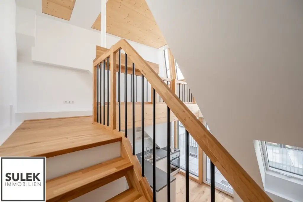 lichtdurchflutete und hochwertig ausgestattete Single-DG-Maisonette in der Czerningasse