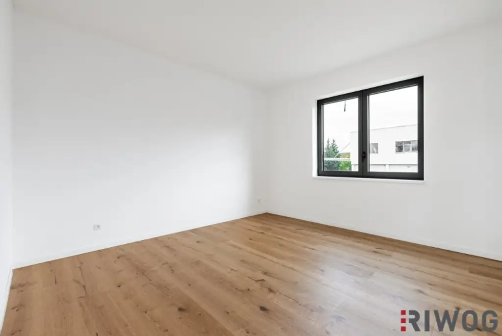 ERSTBEZUG | Exklusive Doppelhaus-Einheit | ca. 353 m² Garten | 4-5 Zimmer | Luftwärmepumpe | 2 KFZ-Stellplätze | 5 Min. ins Zentrum Perchtoldsdorf