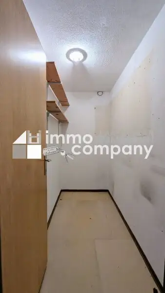 Großzügige 4-Zimmer-Wohnung mit Loggia in zentraler Lage – inkl. Küche und Gemeinschaftsgarten!
