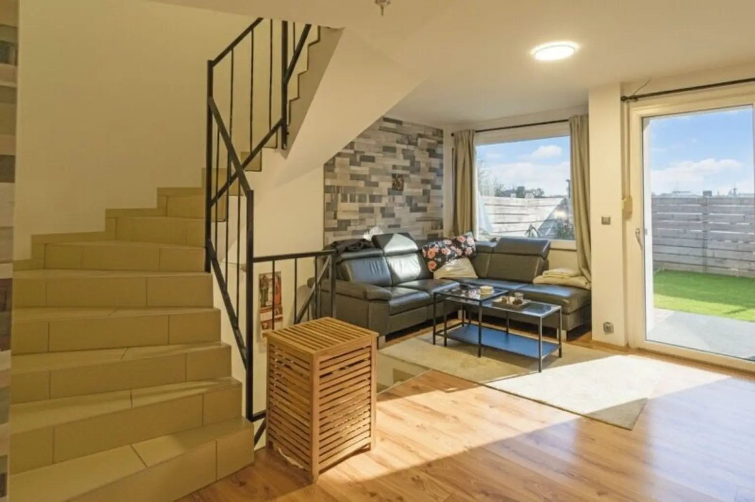 Wohnzimmer_Stiegenhaus EG-OG