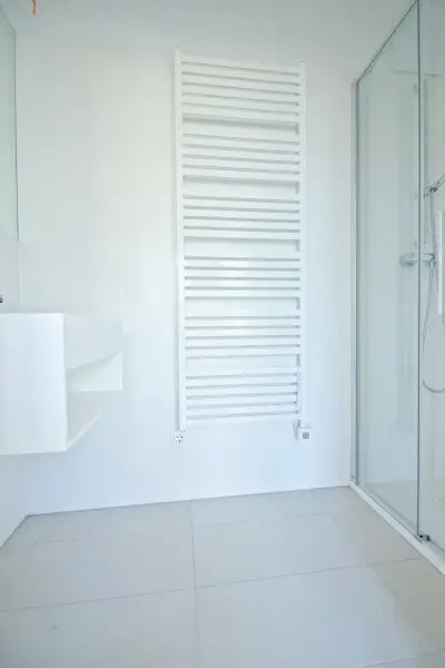 Neubau mit Style – 4-Zimmer-Wohnung mit Terrasse, Balkon & WG-Potenzial
