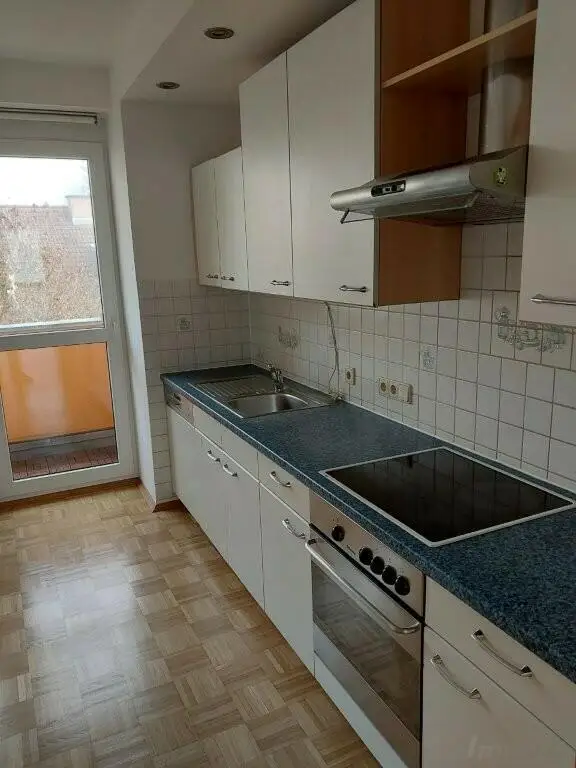 Provisionsfrei: Perfekt aufgeteilte 3-Zimmerwohnung mit Balkon-Terrasse und Tiefgarage bei TU - Moserhofgasse