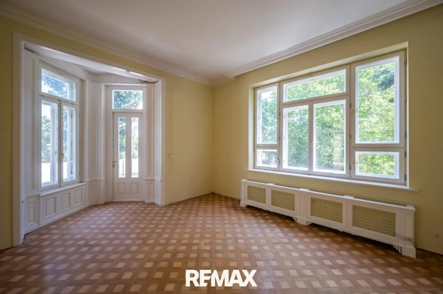 Rarität: Stadt-Villa mit weitläufigem Garten an exklusiver Hietzinger Adresse