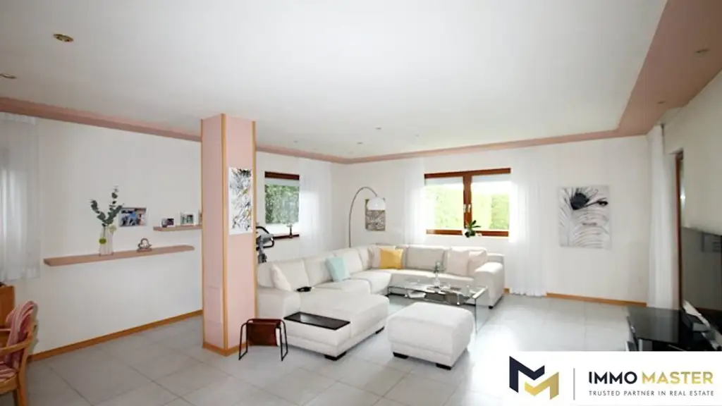 Wohnen auf 1000 m² barrierefreier Fläche, Bungalow in Trumau mit uneinsehbarem Garten