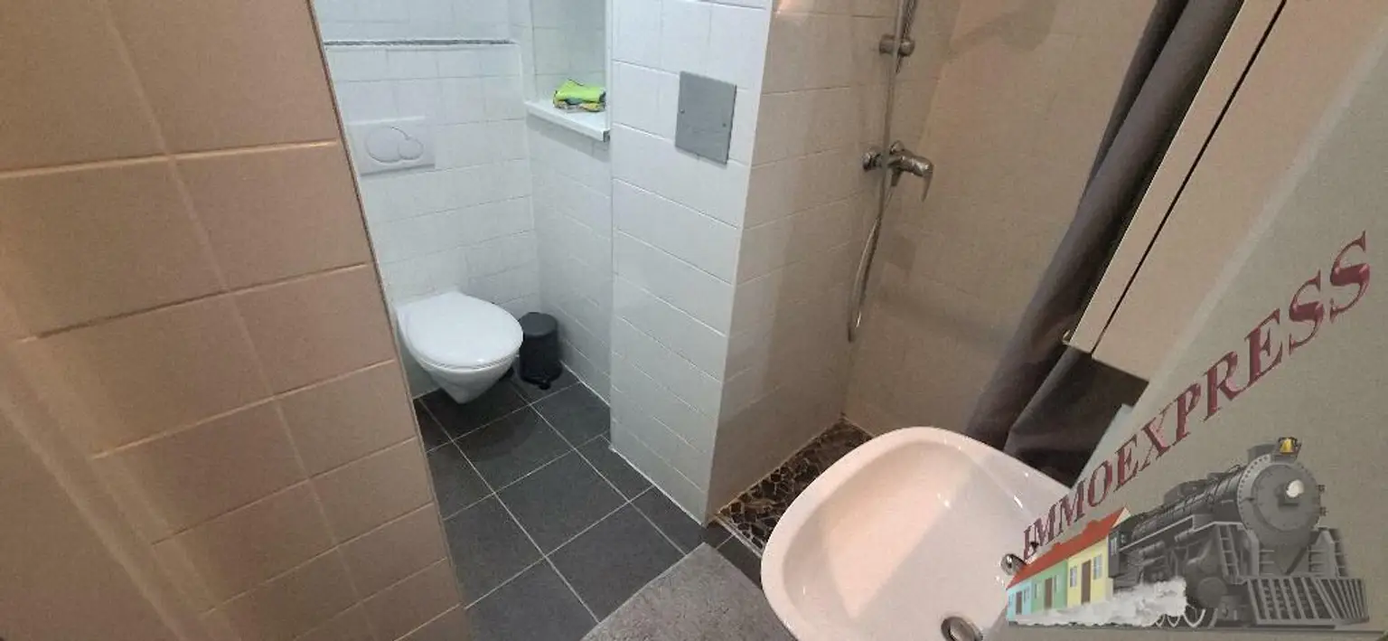 20251205_085903_resized