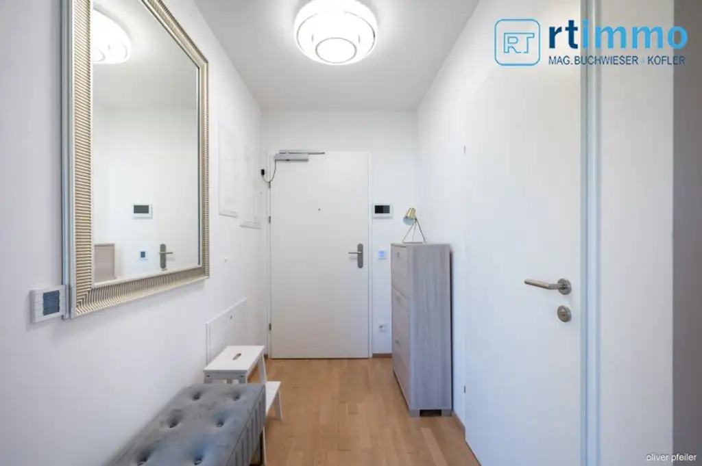 LEBENSGEFÜHL PUR - DACHGESCHOSSWOHNUNG MIT GROSSZÜGIGEN TERRASSEN IM GRÜNEN UND 2 GARAGENSTELLPLÄTZEN