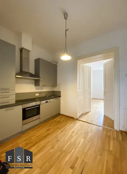 Wunderbare Altbau Wohnung in schöner Lage des 5. Bezirks + Allgemeingarten